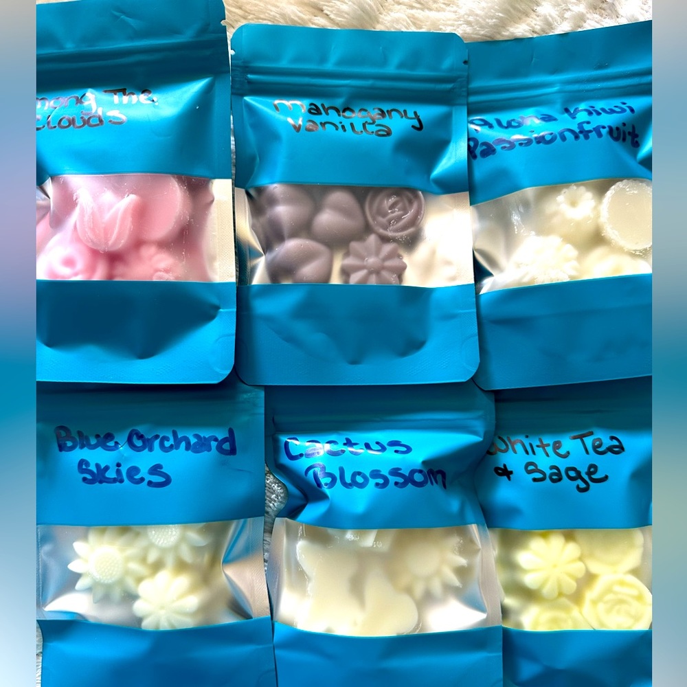 Lot of 6 Bath and Body Works candle wax melts